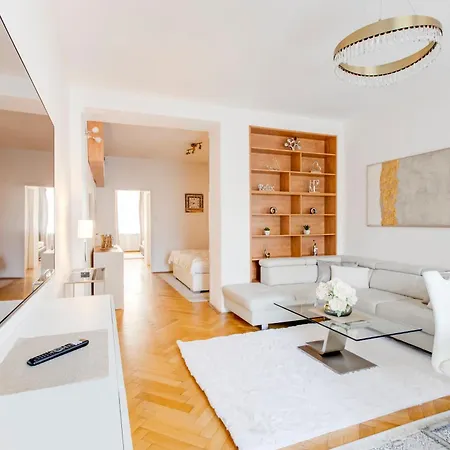 Apartment Exclusive Riverside In The Heart Of