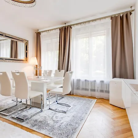 Exclusive Riverside In The Heart Of *
