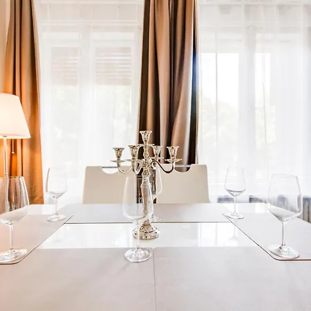 Exclusive Riverside In The Heart Of * Prague