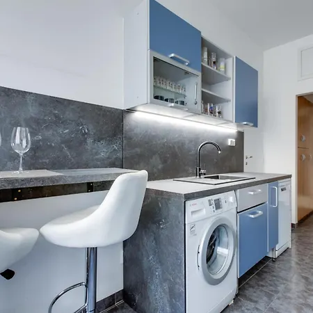 Exclusive Riverside In The Heart Of Apartment *