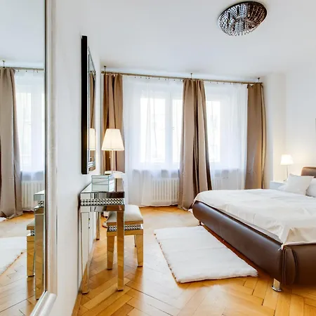Exclusive Riverside In The Heart Of Apartamento