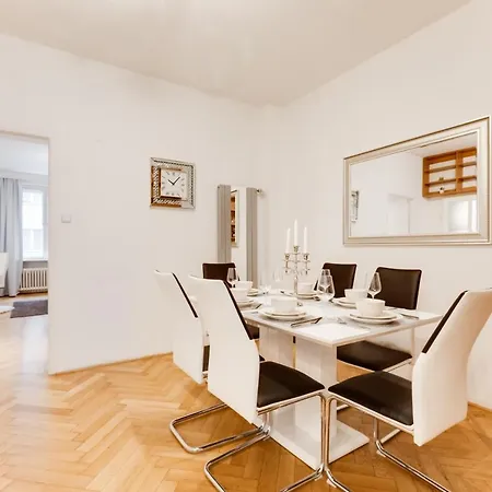 Exclusive Riverside In The Heart Of *