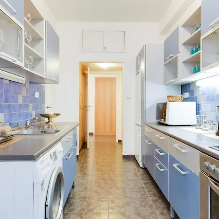 Exclusive Riverside In The Heart Of Διαμέρισμα Πράγα