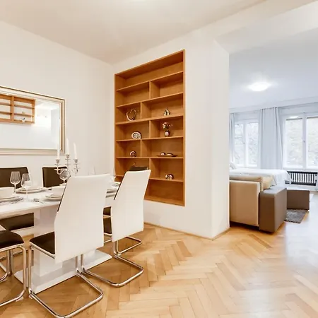 Apartment Exclusive Riverside In The Heart Of